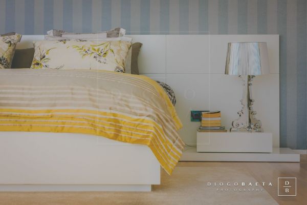 moradia-contemporanea-5e770de68-a881-b121-88c1-d6f5a57aa6417A68EFFB-2720-FF9C-FF58-2091CAB83E9E.jpg
